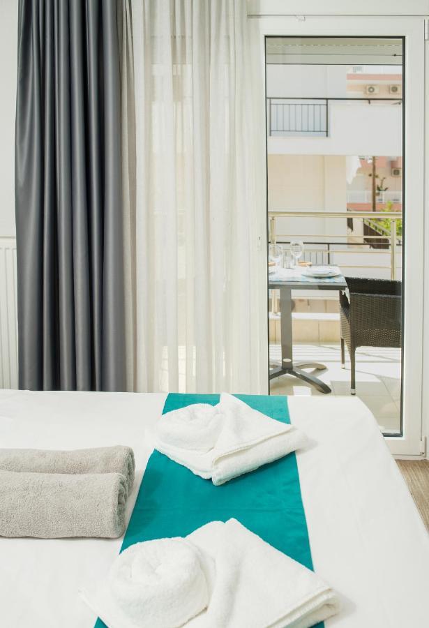 Lux Vip Apartments Peraia  Bagian luar foto