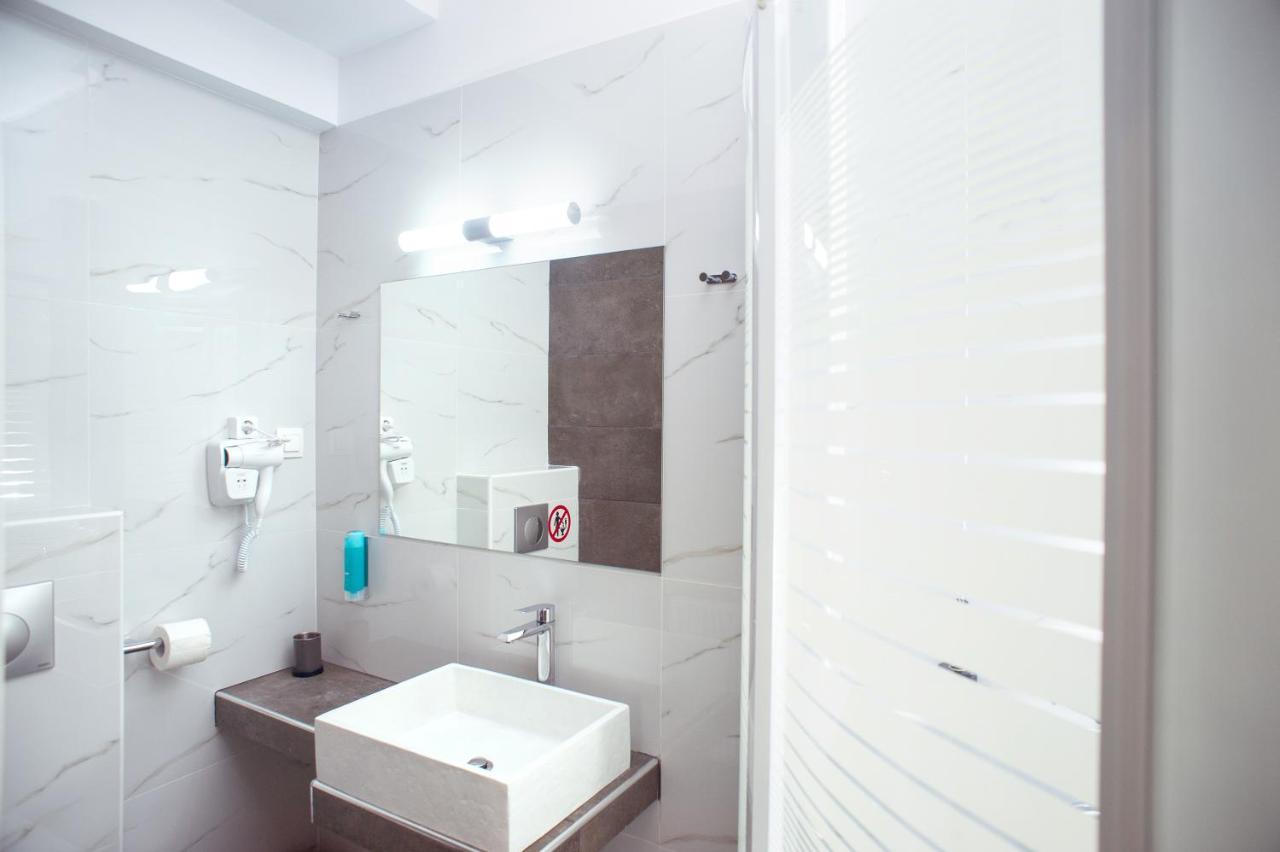 Lux Vip Apartments Peraia  Bagian luar foto