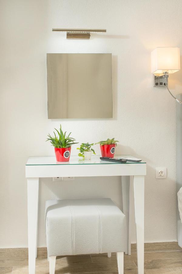 Lux Vip Apartments Peraia  Bagian luar foto