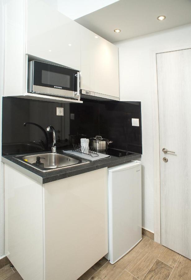 Lux Vip Apartments Peraia  Bagian luar foto