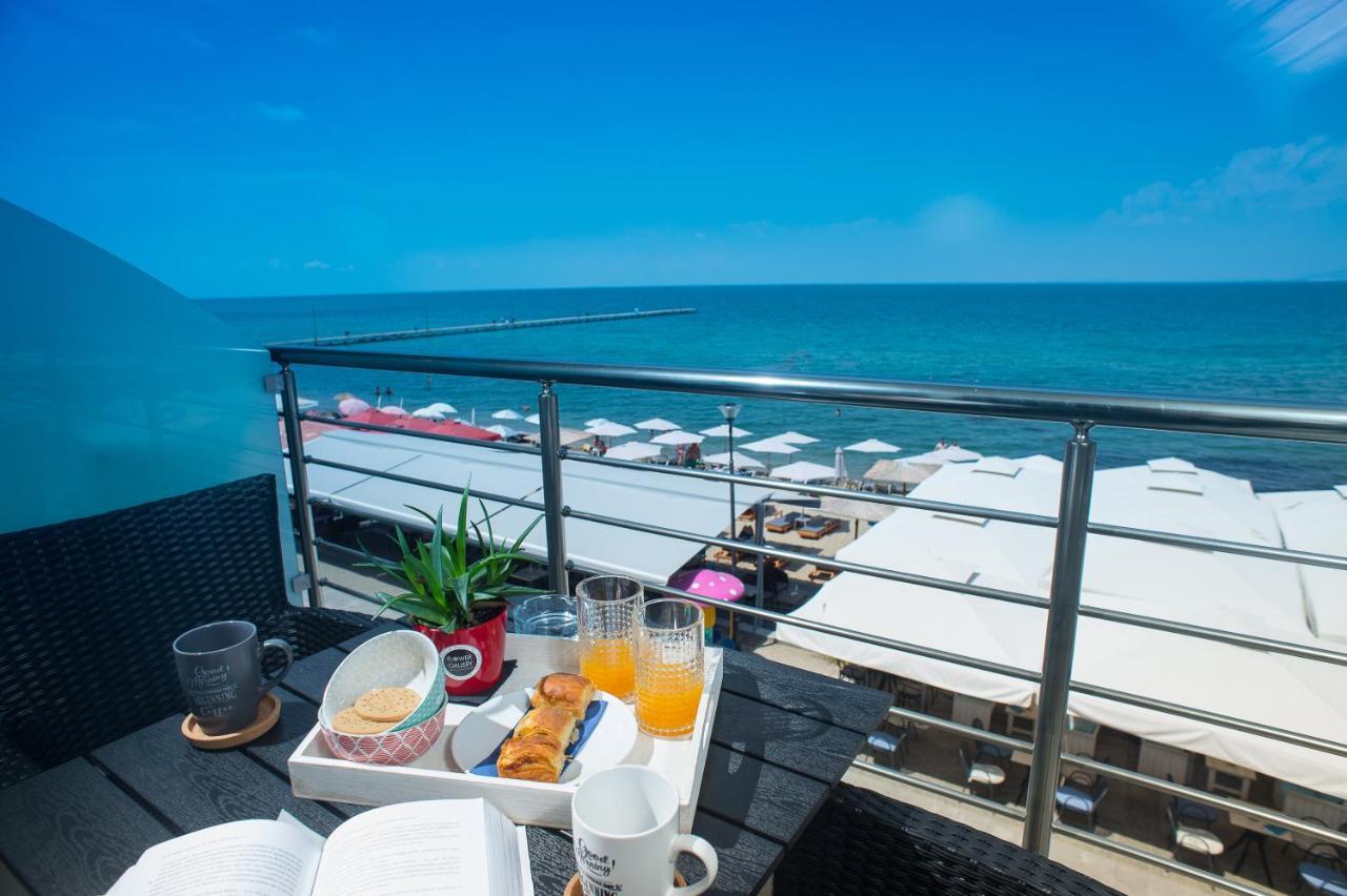 Lux Vip Apartments Peraia  Bagian luar foto